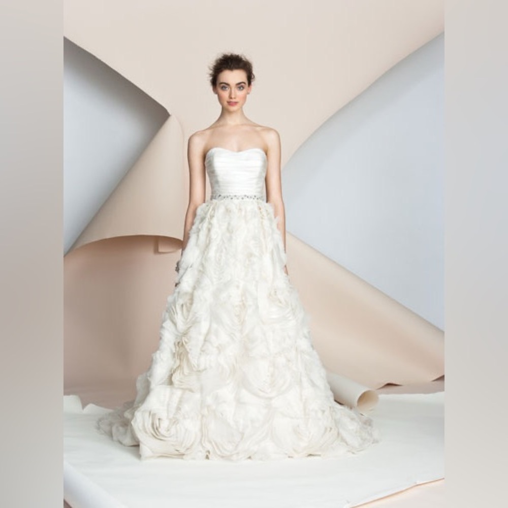 Elegant White Strapless Gown